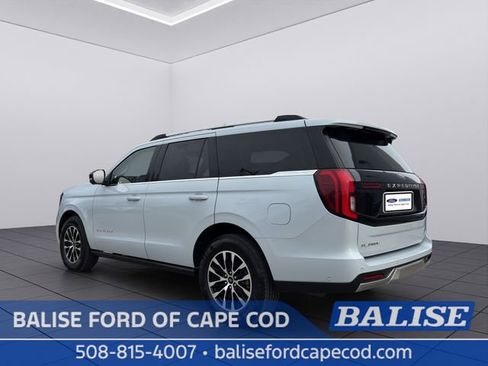 Used 2025 Ford Expedition Platinum image 4