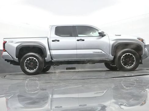 Used 2026 Toyota Tacoma TRD Off-Road AWD/4WD image 22