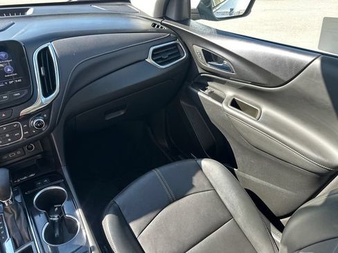 Used 2023 Chevrolet Equinox Premier AWD/4WD image 25