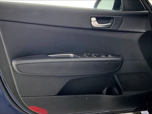 Used 2020 Kia Optima LX image 23