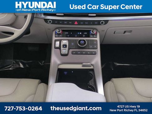 Certified 2024 Hyundai Palisade Calligraphy FWD image 22