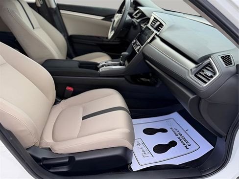 Used 2018 Honda Civic EX image 27