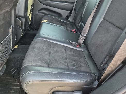 Used 2020 Jeep Grand Cherokee Laredo w/ Laredo X Package RWD image 18