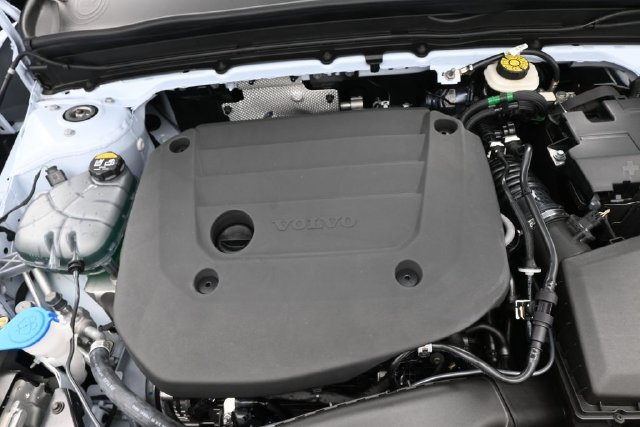 New 2026 Volvo XC40 B4 Core w/ Protection Package Premier FWD image 30