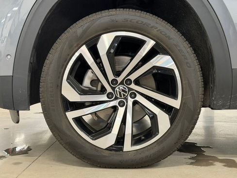 Used 2021 Volkswagen Atlas SEL Premium AWD/4WD image 12
