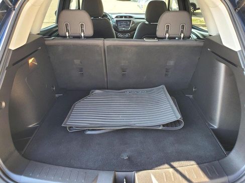 Used 2021 Chevrolet TrailBlazer LT w/ Convenience Package FWD image 16