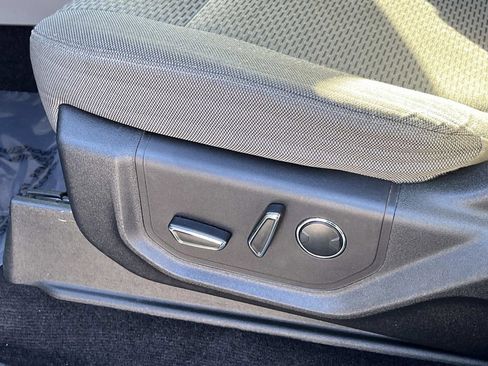 Used 2015 Ford F150 XLT w/ Equipment Group 302A Luxury image 27