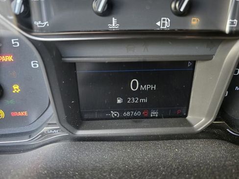 Used 2021 GMC Sierra 1500 AT4 image 2