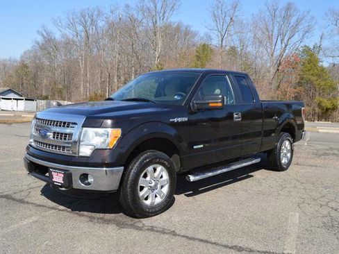 Used 2013 Ford F150 XLT w/ Luxury Equipment Group image 2
