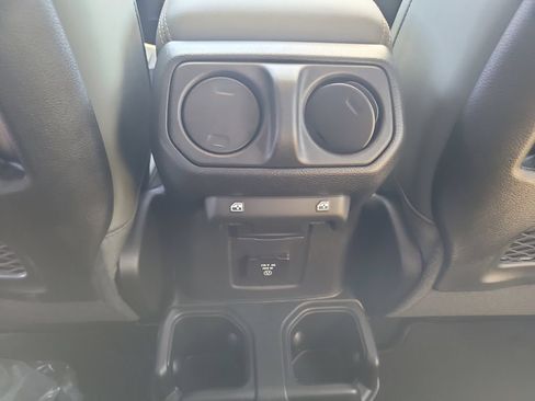 New 2026 Jeep Gladiator Mojave AWD/4WD image 14