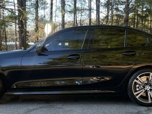 Used 2023 BMW 330i Sedan w/ Driving Assistance Package image 5