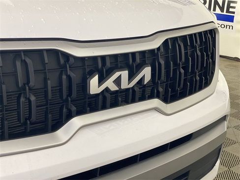 Used 2023 Kia Telluride EX w/ EX Captain's Chair Package image 37