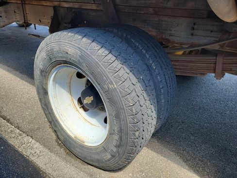 Used 1995 Chevrolet Silverado 3500 2WD Regular Cab image 7