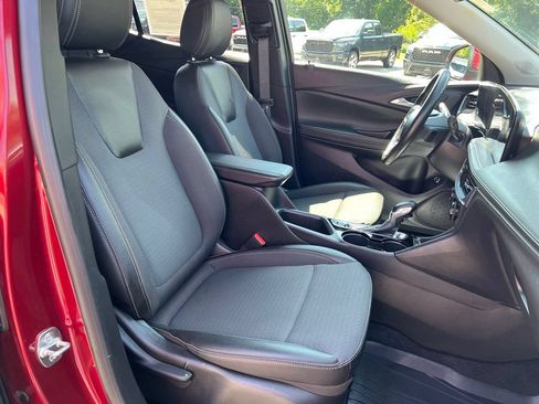 Used 2025 Buick Encore GX Preferred w/ Advanced Technology Package FWD image 11
