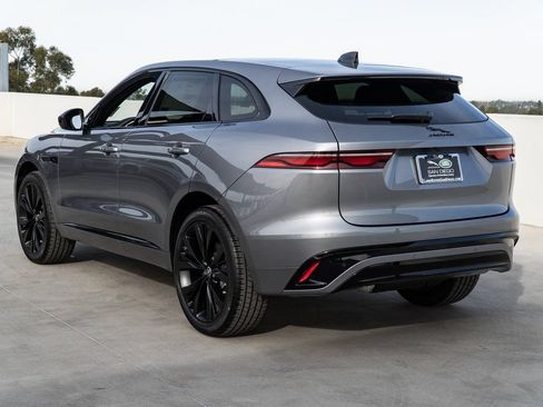 Used 2025 Jaguar F-PACE R-Dynamic S AWD/4WD image 3