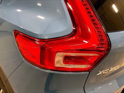 Certified 2023 Volvo XC40 B5 Plus w/ Climate Package AWD/4WD image 23