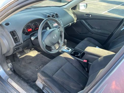 Used 2010 Nissan Altima 2.5 S FWD image 22