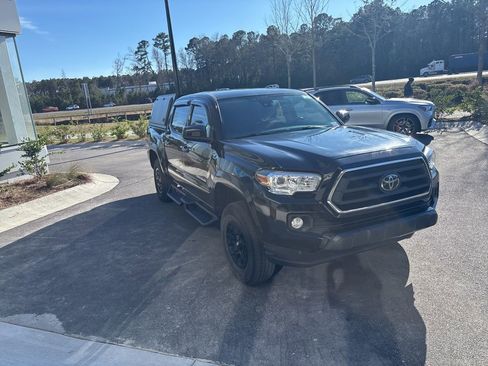 Used 2022 Toyota Tacoma SR5 image 5