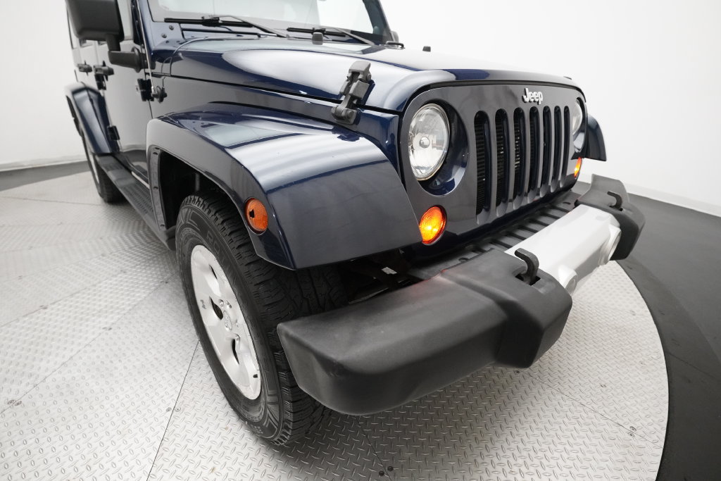 Used 2013 Jeep Wrangler Unlimited Sahara w/ Connectivity Group AWD/4WD image 21