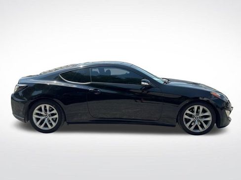 Used 2015 Hyundai Genesis 3.8 RWD image 7