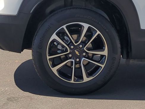 Used 2025 Chevrolet TrailBlazer LT FWD image 34