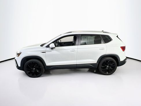 Used 2024 Volkswagen Taos SEL AWD/4WD image 8