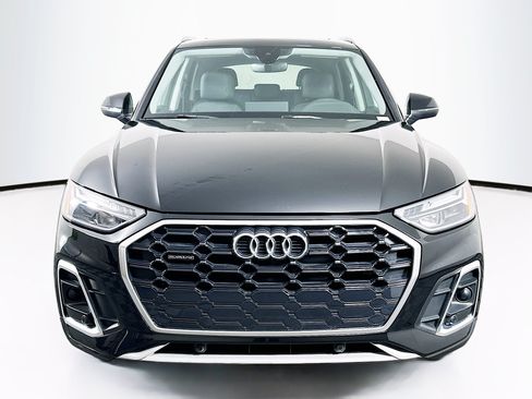 Used 2023 Audi Q5 2.0T Premium w/ Convenience Package AWD/4WD image 2