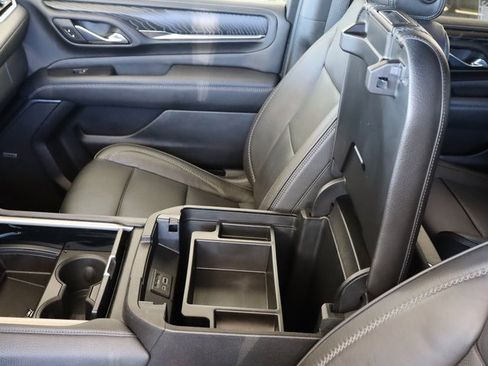 Used 2021 GMC Yukon Denali w/ Denali Premium Package image 45