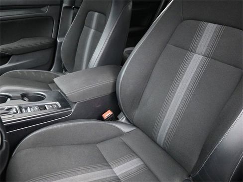 Used 2022 Honda Civic Sport image 18