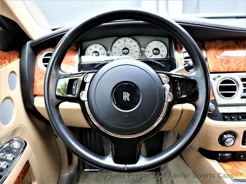Used 2010 Rolls-Royce Ghost RWD image 26