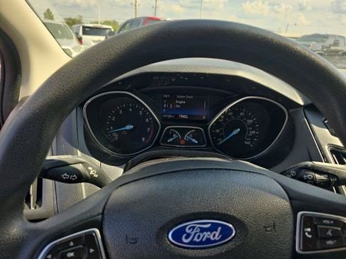 Used 2016 Ford Focus SE image 23