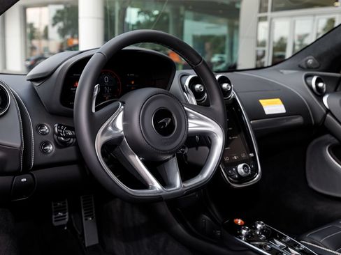 New 2027 McLaren GTS RWD image 45