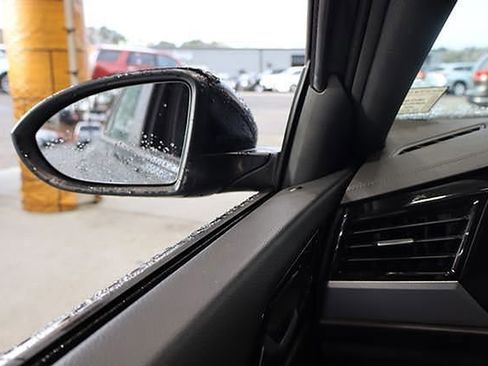 Used 2021 Volkswagen Jetta R-Line w/ R-Line Cold Weather Package image 31