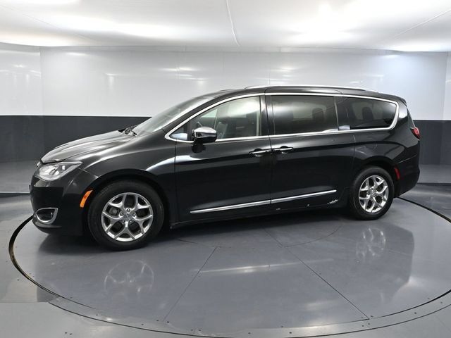 Used 2018 Chrysler Pacifica Limited FWD image 7