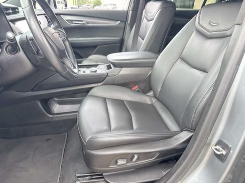 Used 2023 Cadillac XT6 Luxury FWD image 19