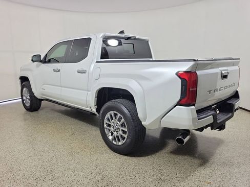 Used 2024 Toyota Tacoma Limited AWD/4WD image 7