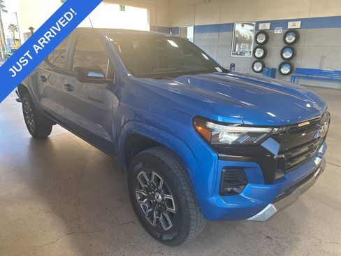 Used 2024 Chevrolet Colorado Z71 w/ Z71 Convenience Package 2 image 2