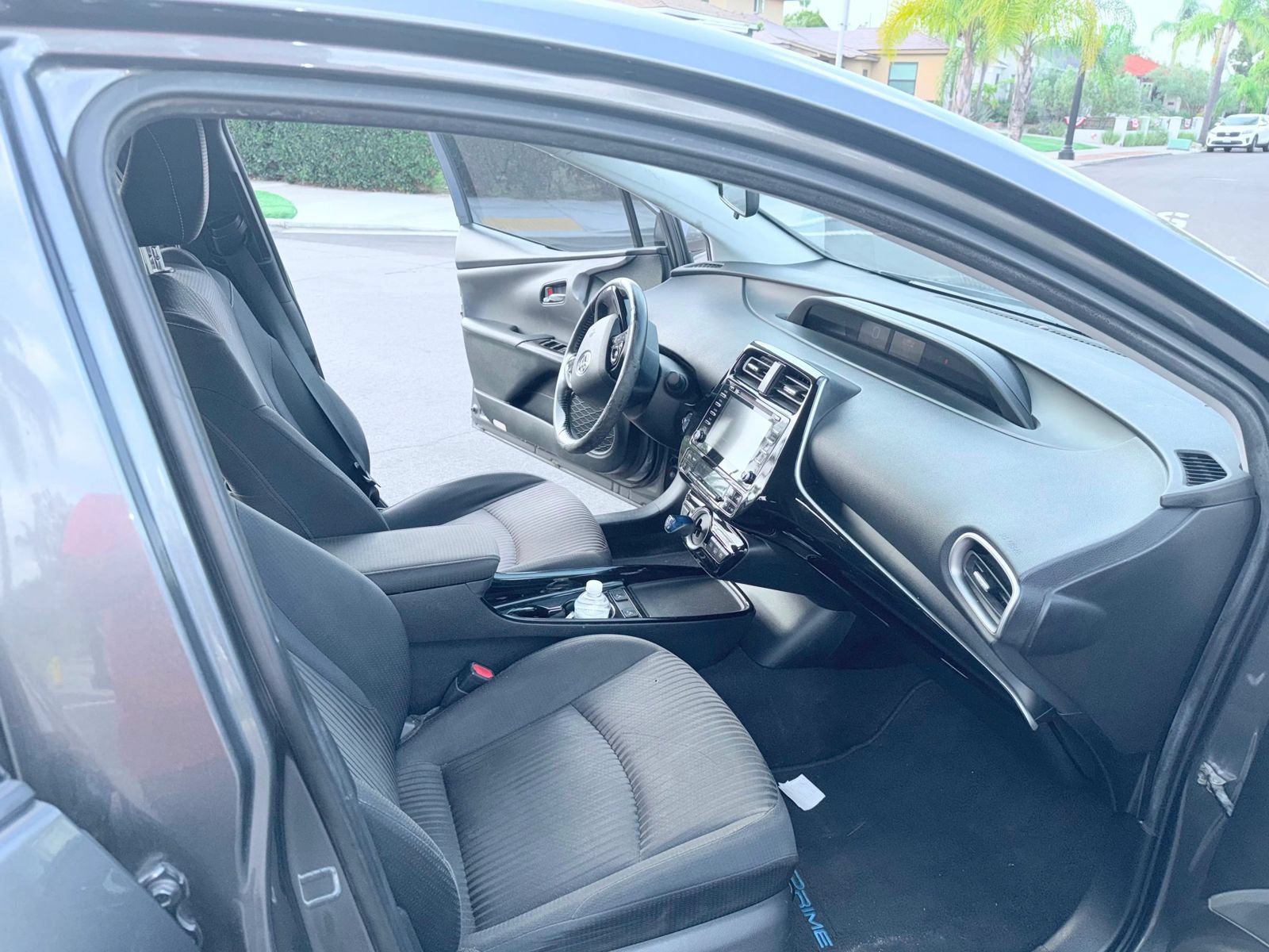 Used 2021 Toyota Prius Prime LE FWD image 14