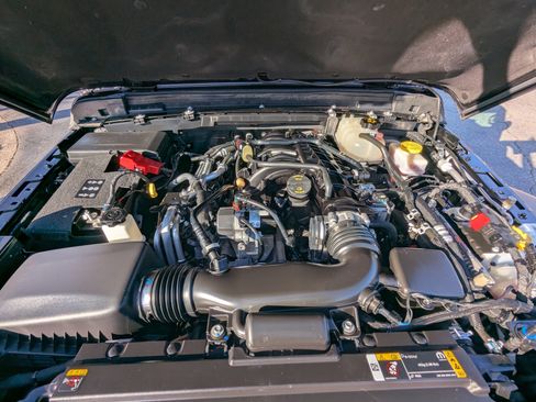 Used 2023 Jeep Wrangler Sport S image 23