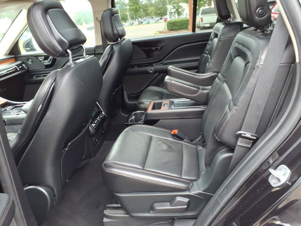Used 2020 Lincoln Aviator Reserve w/ Equipment Group 201A AWD/4WD image 12