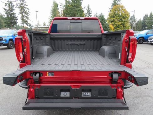 Certified 2024 GMC Sierra 1500 AT4X image 7