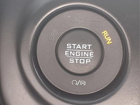 Used 2021 Jeep Wrangler Unlimited Sport AWD/4WD image 15