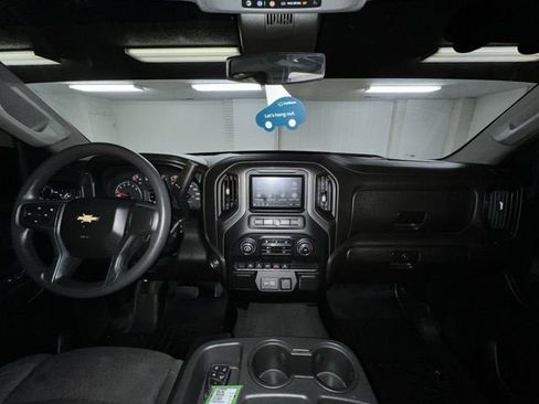 Certified 2022 Chevrolet Silverado 1500 Custom AWD/4WD image 19