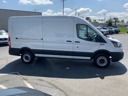Used 2019 Ford Transit 250 148 Medium Roof image 5