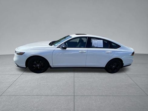 Used 2025 Honda Accord SE image 4