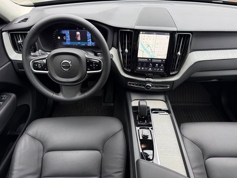 Used 2025 Volvo XC60 B5 Plus w/ Protection Package Premier AWD/4WD image 19