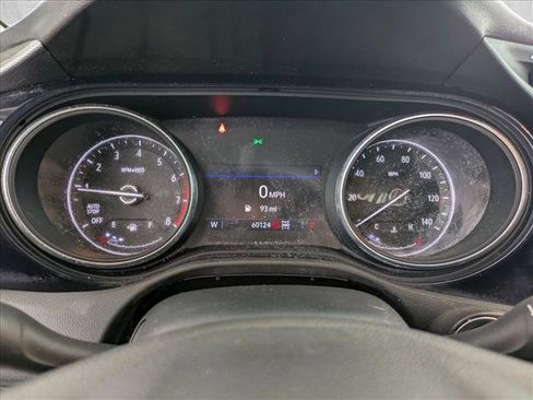 Used 2020 Buick Encore GX Preferred w/ Cold Weather Comfort Package image 11