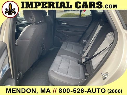 New 2026 Chevrolet Trax RS w/ Sunroof Package image 18