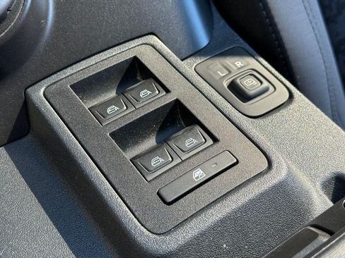Used 2023 Ford Bronco Wildtrak AWD/4WD image 21