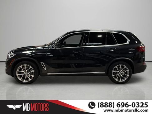 Used 2022 BMW X5 xDrive40i AWD/4WD image 2